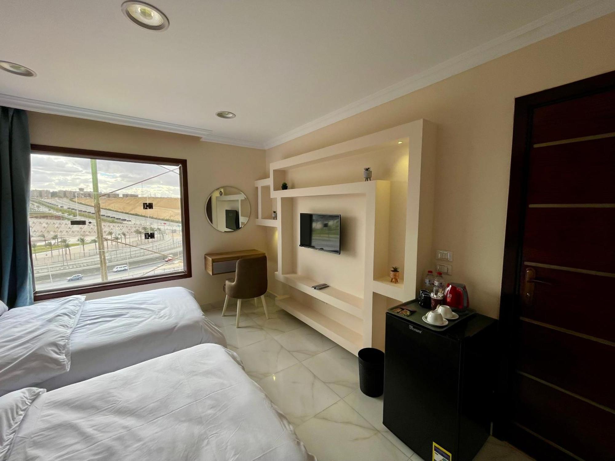 Pyramuse Inn Nazlat as Sammān Zimmer foto